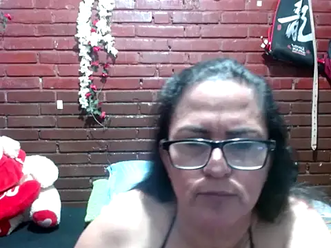 Snapshot of kristalmarelyn chatting on May 2026 06:30:01 AM kristalmarelyn online show from May 2026 06:30:01 AM