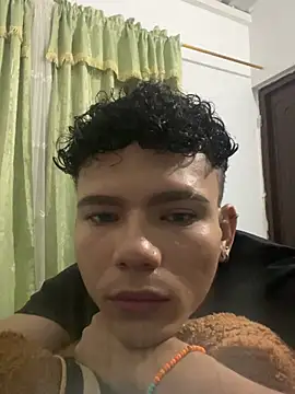 sebascuterouss online show from April 2026 10:47:02 AM