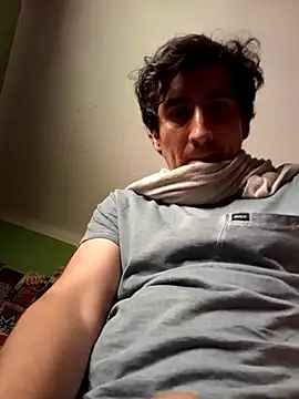 Snapshot of xlfxman chatting on April 2026 07:04:02 PM xlfxman online show from April 2026 07:04:02 PM