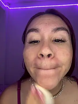 Snapshot of TiffanySton chatting on April 2026 04:16:01 PM TiffanySton online show from April 2026 04:16:01 PM