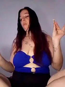 EmmaWillow online show from April 2026 01:58:02 PM