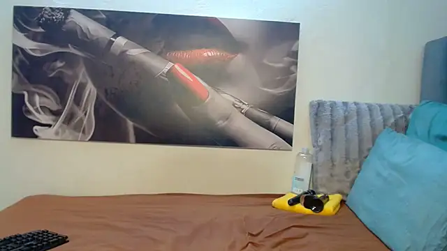 Lola-77 online show from April 2026 01:59:01 AM