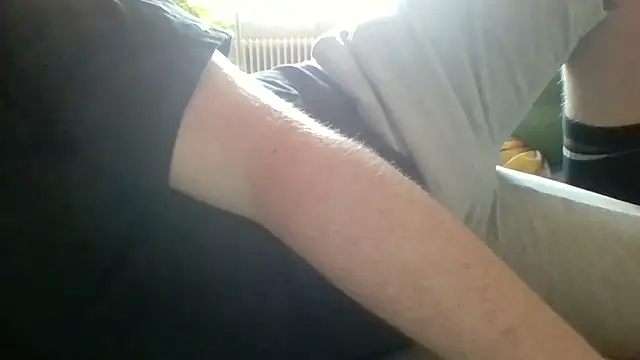 Snapshot of Pallmees chatting on May 2026 08:08:02 AM Pallmees online show from May 2026 08:08:02 AM