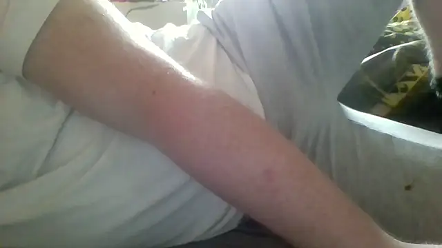 Snapshot of Pallmees chatting on June 2026 10:40:01 AM Pallmees online show from June 2026 10:40:01 AM