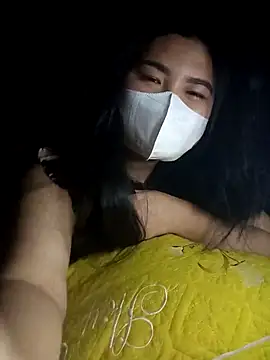 Alicee 001 online show from April 2026 04:18:01 PM