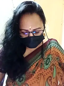 Snapshot of monisha_cam chatting on April 2026 05:58:02 AM monisha cam online show from April 2026 05:58:02 AM