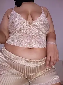 Sexy yassimna online show from May 2026 02:23:02 PM