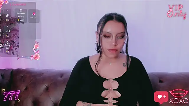 Nicky66  online show from April 2026 07:45:01 PM