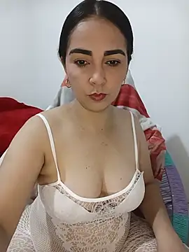 Emily Divi69 online show from May 2026 01:03:01 AM