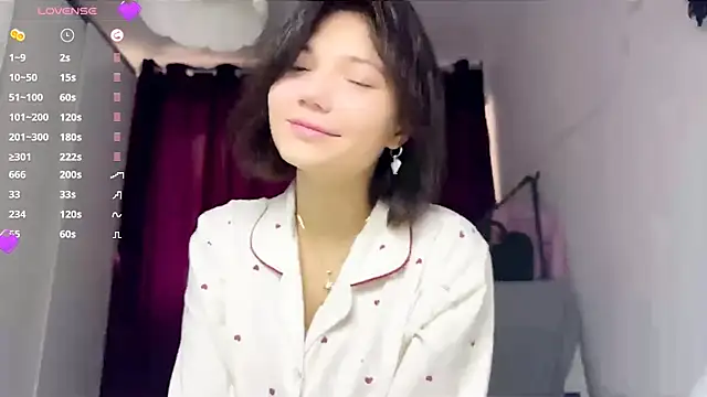 Snapshot of Cute_Capricee chatting on April 2026 09:44:01 AM Cute Capricee online show from April 2026 09:44:01 AM