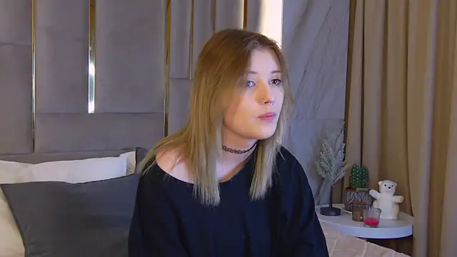 Mila blum online show from May 2026 06:13:01 PM