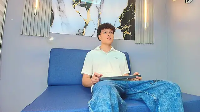 Snapshot of GOMEZZ_07 chatting on April 2026 08:10:02 PM GOMEZZ 07 online show from April 2026 08:10:02 PM