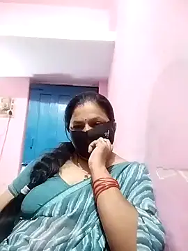 Snapshot of PINKI_024 chatting on April 2026 07:17:02 AM PINKI 024 online show from April 2026 07:17:02 AM