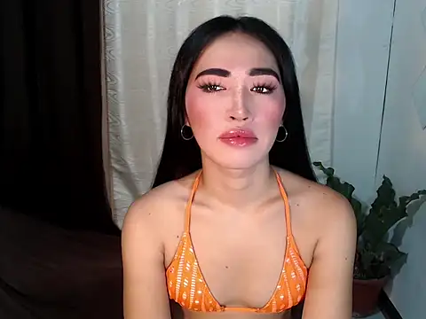 urasiankylie online show from May 2026 06:09:01 PM