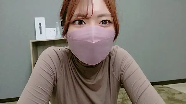 Snapshot of YUA_0425 chatting on June 2026 09:42:02 AM YUA 0425 online show from June 2026 09:42:02 AM