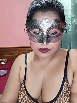 Maskedcurves online show from July 2026 03:45:02 PM