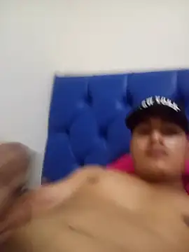 xaviruiz123 online show from June 2026 07:21:01 AM