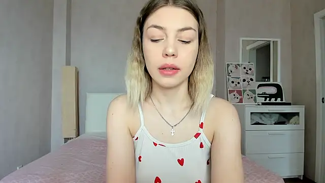 Snapshot of uma_like chatting on April 2026 09:23:02 AM uma like online show from April 2026 09:23:02 AM