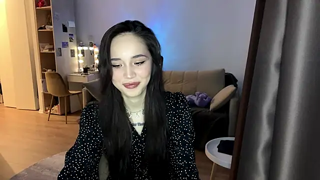Elizabetswan online show from April 2026 02:02:01 AM