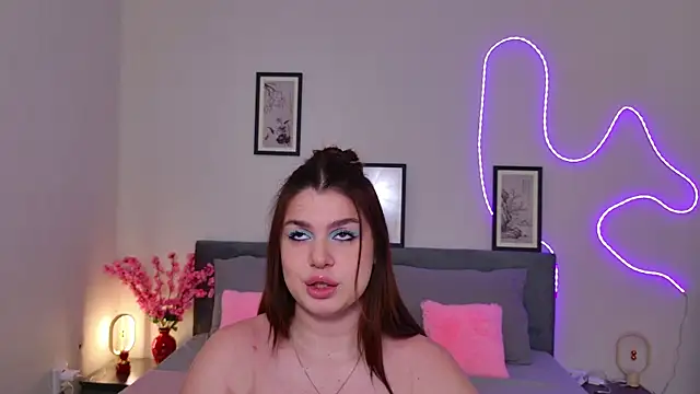 moneyforPeaches online show from June 2026 03:57:01 PM