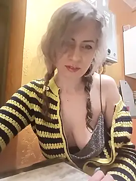 Snapshot of TaynaSecret chatting on April 2026 08:31:01 PM TaynaSecret online show from April 2026 08:31:01 PM