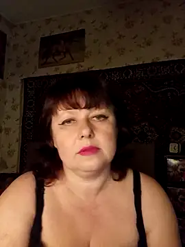 Snapshot of AuroKaria chatting on April 2026 03:05:02 PM AuroKaria online show from April 2026 03:05:02 PM
