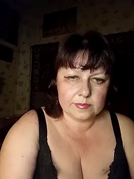 Snapshot of AuroKaria chatting on April 2026 12:37:01 PM AuroKaria online show from April 2026 12:37:01 PM