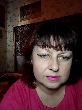 Snapshot of AuroKaria chatting on April 2026 09:51:02 AM AuroKaria online show from April 2026 09:51:02 AM
