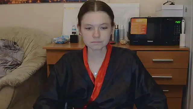 JessicaHolland1 online show from June 2026 05:47:02 PM