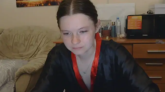 JessicaHolland1 online show from July 2026 07:24:01 PM