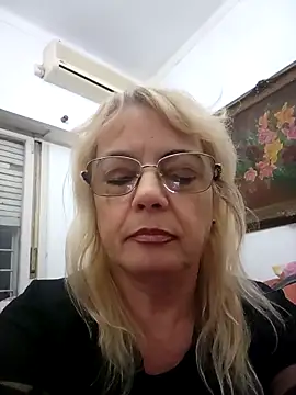 MatureElegantWidow online show from May 2026 11:21:01 PM