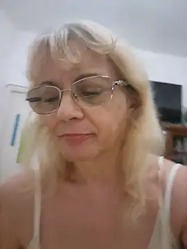 Snapshot of MatureElegantWidow chatting on June 2026 01:09:01 AM MatureElegantWidow online show from June 2026 01:09:01 AM