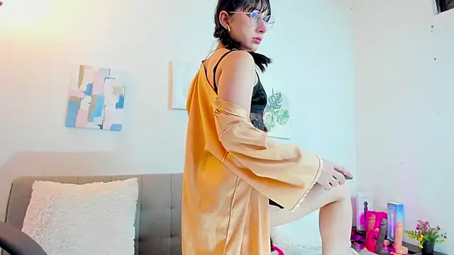 Miaa HarperX  online show from May 2026 03:00:02 AM