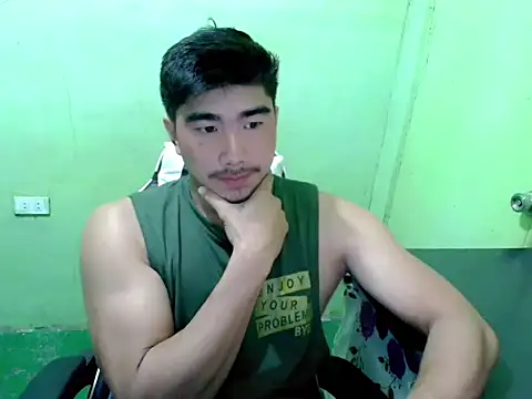 Hunkfireman online show from July 2026 11:43:02 PM