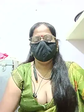 Snapshot of SEEMA_012 chatting on June 2026 04:36:02 AM SEEMA 012 online show from June 2026 04:36:02 AM