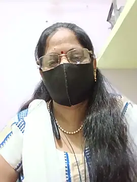 Snapshot of SEEMA_012 chatting on June 2026 04:25:02 AM SEEMA 012 online show from June 2026 04:25:02 AM