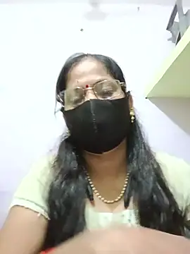 Snapshot of SEEMA_012 chatting on June 2026 04:37:01 AM SEEMA 012 online show from June 2026 04:37:01 AM