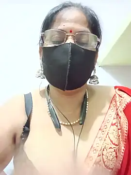Snapshot of SEEMA_012 chatting on June 2026 10:40:01 AM SEEMA 012 online show from June 2026 10:40:01 AM