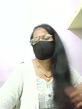 Snapshot of SEEMA_012 chatting on July 2026 05:58:02 AM SEEMA 012 online show from July 2026 05:58:02 AM
