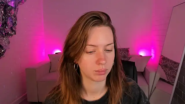 MeganClapp online show from May 2026 05:05:02 AM