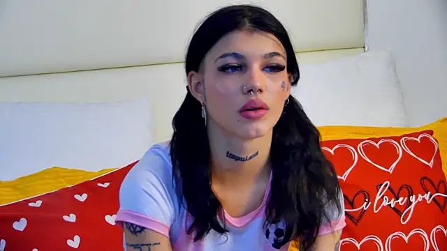 YasminnStorm online show from May 2026 04:40:01 AM
