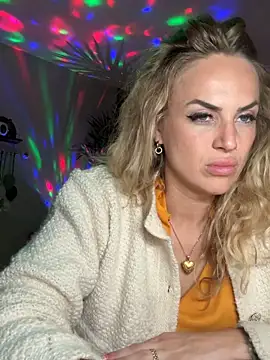 BlondSeduction online show from April 2026 10:10:02 PM