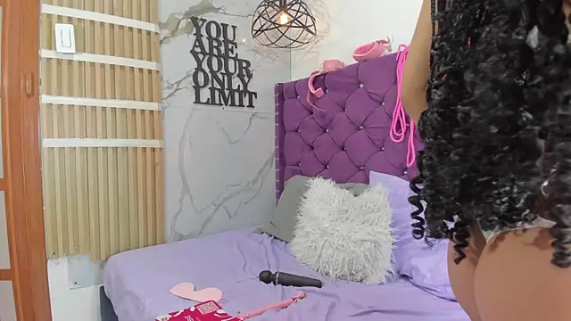 Eva-Lonx online show from July 2026 04:33:02 PM
