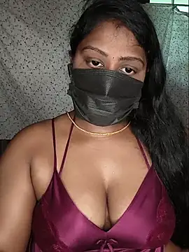 Snapshot of Romantic_Woman chatting on May 2026 06:54:02 AM Romantic Woman online show from May 2026 06:54:02 AM