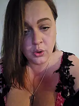 Snapshot of Blondibaby chatting on May 2026 07:43:02 PM Blondibaby online show from May 2026 07:43:02 PM