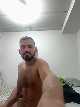 Snapshot of big_bearman chatting on April 2026 10:05:01 AM big bearman online show from April 2026 10:05:01 AM