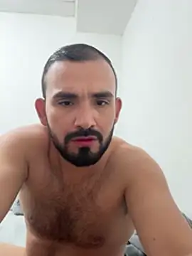 Snapshot of big_bearman chatting on April 2026 10:47:01 PM big bearman online show from April 2026 10:47:01 PM