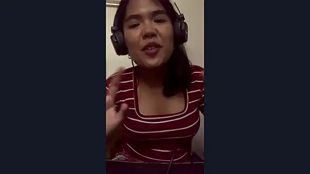 Snapshot of JewellKautzer chatting on April 2026 05:41:01 AM JewellKautzer online show from April 2026 05:41:01 AM