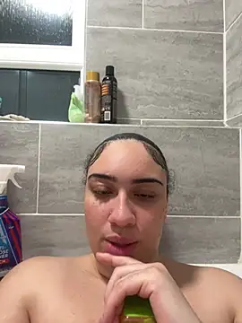 Snapshot of shayyxo chatting on April 2026 09:05:02 PM shayyxo online show from April 2026 09:05:02 PM