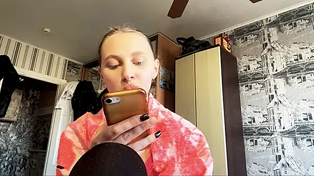 Snapshot of AiConzemius chatting on April 2026 02:12:01 PM AiConzemius online show from April 2026 02:12:01 PM